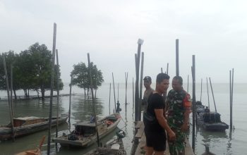 Koptu Carpawi Laksanakan Komsos tentang Pemeliharaan Pangkalan Nelayan