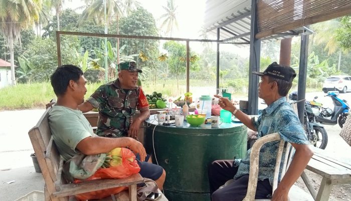 Serka Atmaja Laksanakan Komsos dengan Masyarakat Kampung Suka Jadi